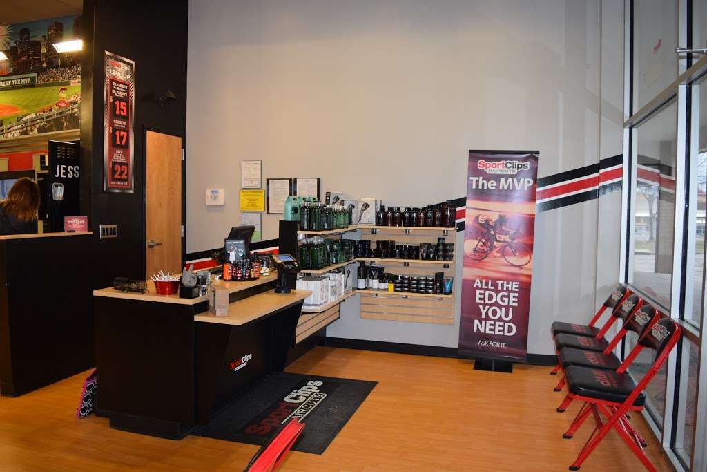 Sport Clips Haircuts of Lenexa - 95th & Quivira | 12236 W 95th St, Lenexa, KS 66215, USA | Phone: (913) 599-3544