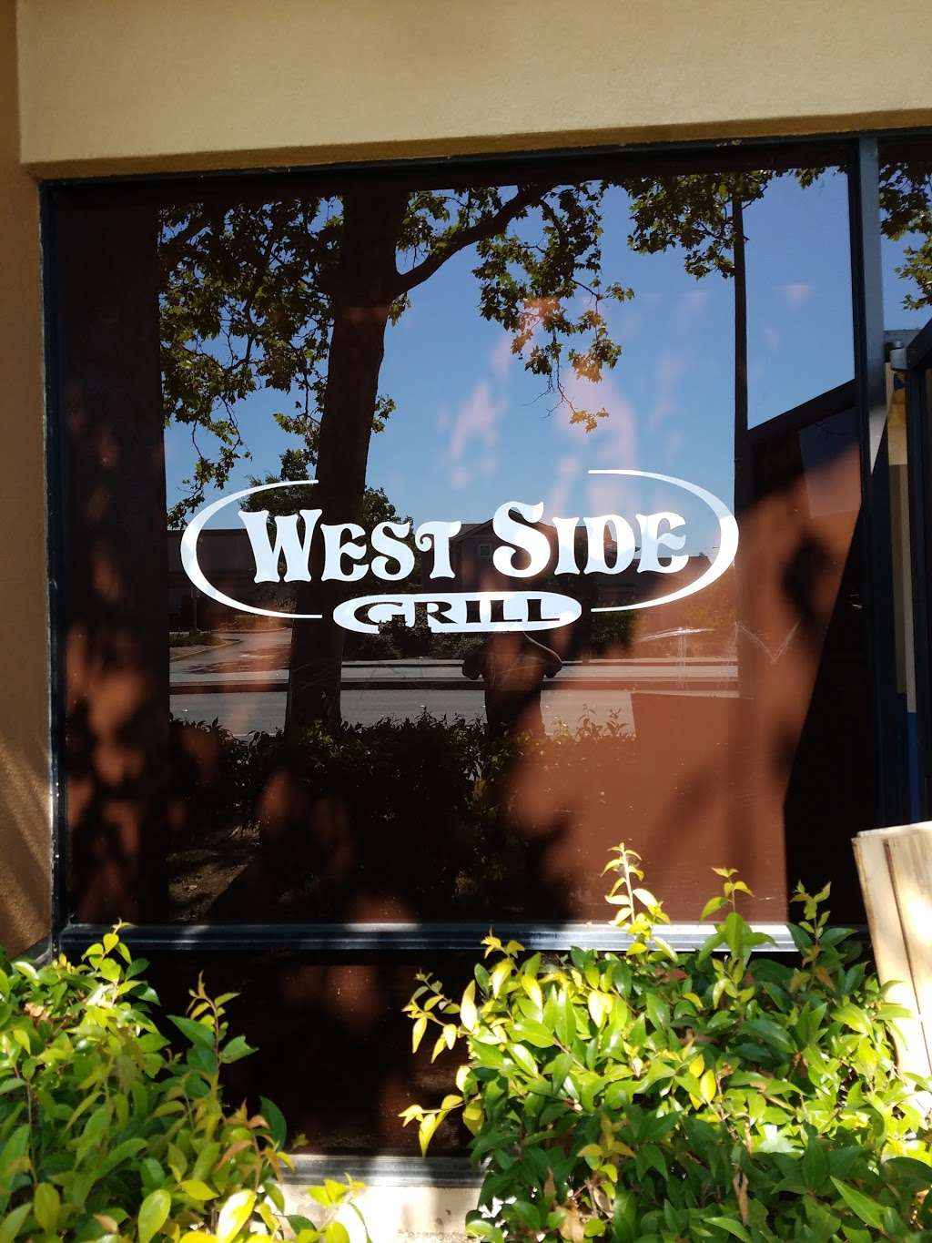 West Side Grill | 3082 Marlow Rd, Santa Rosa, CA 95403 | Phone: (707) 573-9453