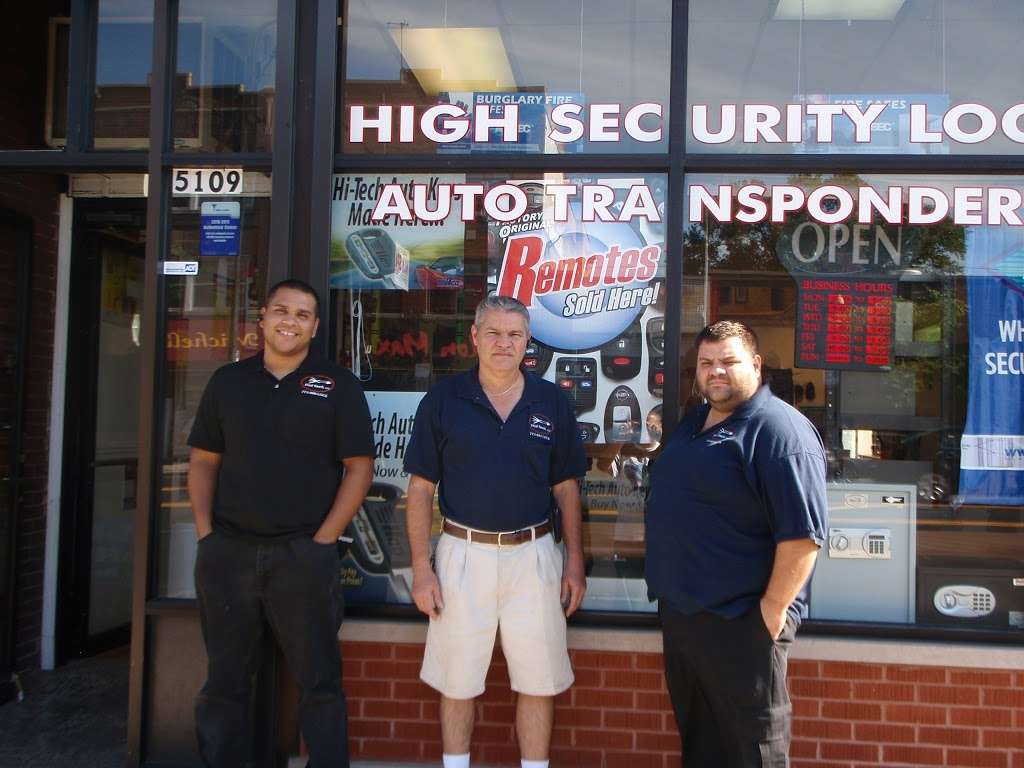 Final Touch Locksmith Services | 5109 W North Ave, Chicago, IL 60639, USA | Phone: (773) 889-5625