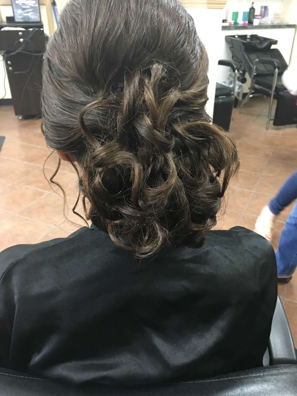 Veronica Hair Stylist | 25770 I-45, Spring, TX 77386, USA | Phone: (281) 292-3020