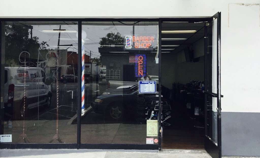Soto Barber Shop | 1865 Lincoln Blvd #6, Santa Monica, CA 90404, USA | Phone: (424) 268-7578