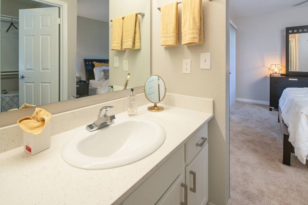 Sedona Ridge Apartments | 5010 E Cheyenne Dr, Phoenix, AZ 85044, USA | Phone: (480) 893-3425