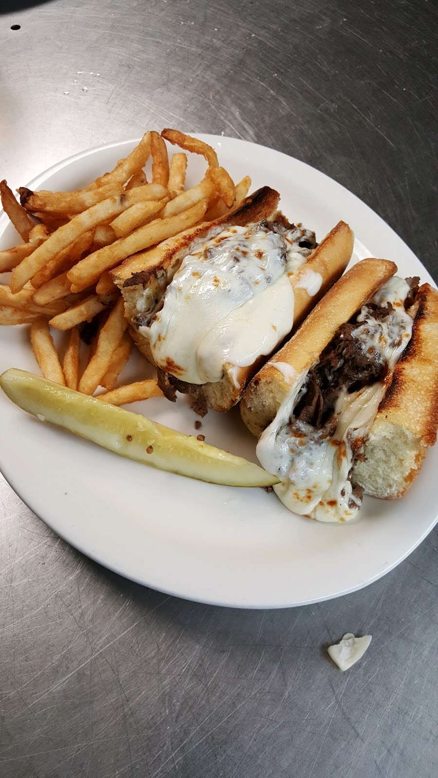 The Log Cabin Bar & Grill | 2314, 47 US-46, Columbia, NJ 07832, USA | Phone: (908) 496-4291