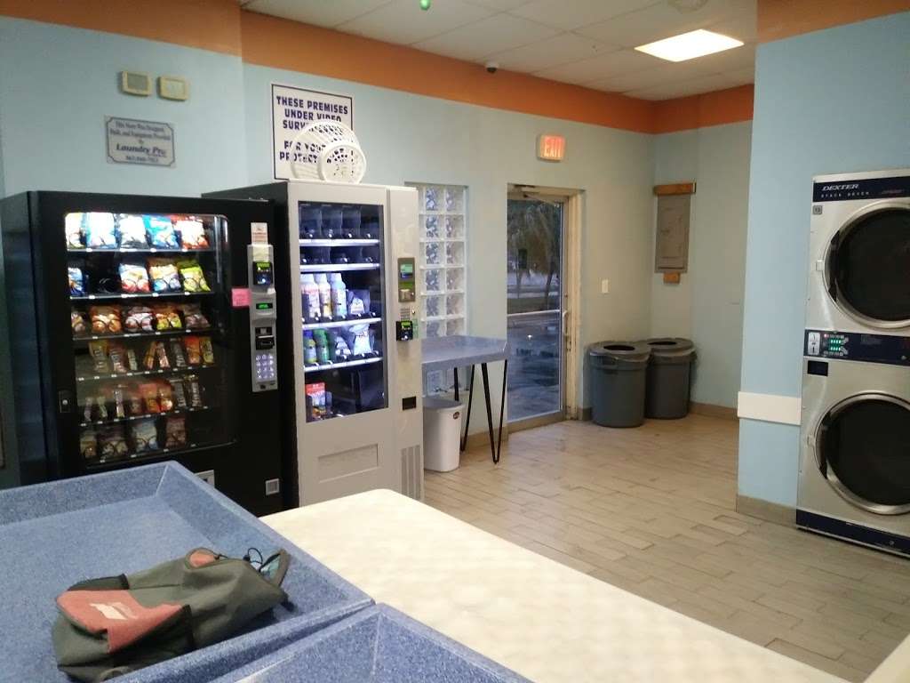 Discount Coin Laundry | 2396 W Oak Ridge Rd, Orlando, FL 32809 | Phone: (407) 745-4174