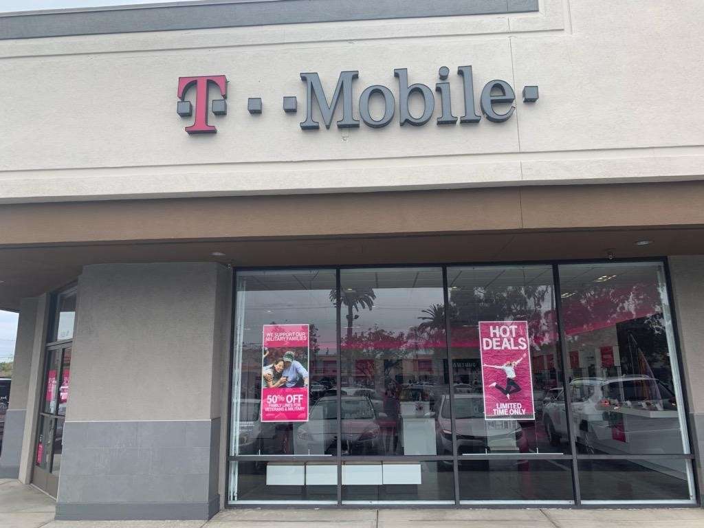 T-Mobile | 6521 E Spring St A-1, Long Beach, CA 90808, USA | Phone: (562) 354-9200