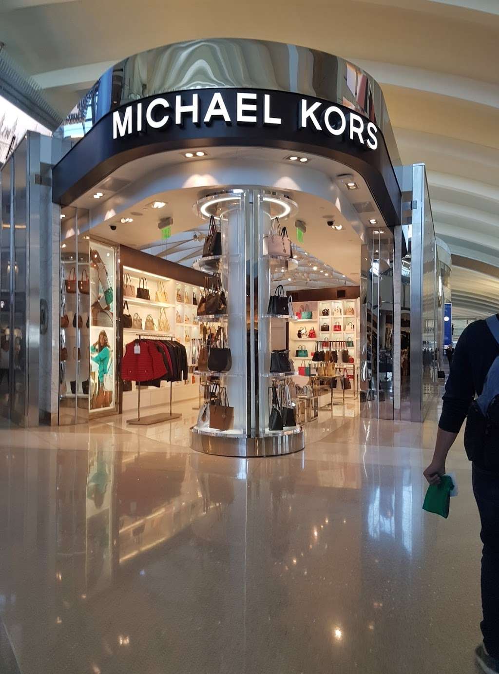 Michael Kors | Los Angeles, CA 90045