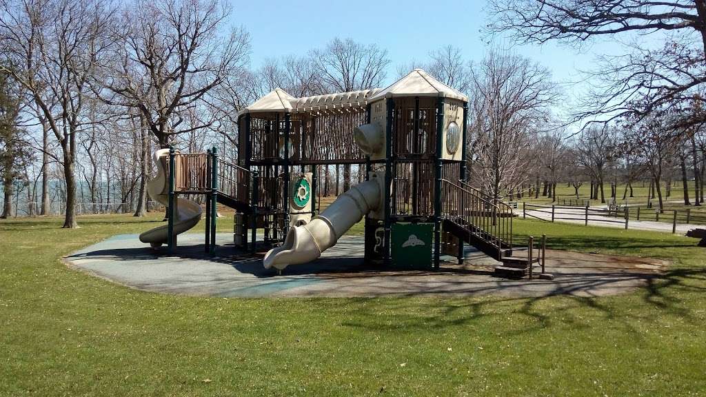Foss Park 1901 Foss Park Ave, North Chicago, IL 60088