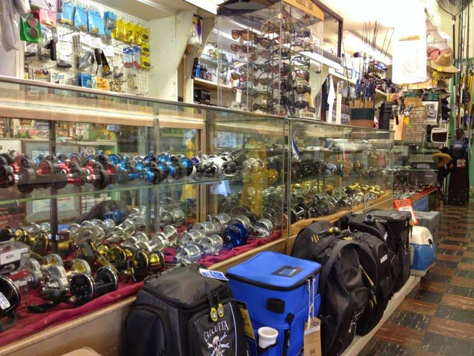 Johnnys Sport Shop | 1402 Lincoln Ave, Pasadena, CA 91103, USA | Phone: (626) 797-8839