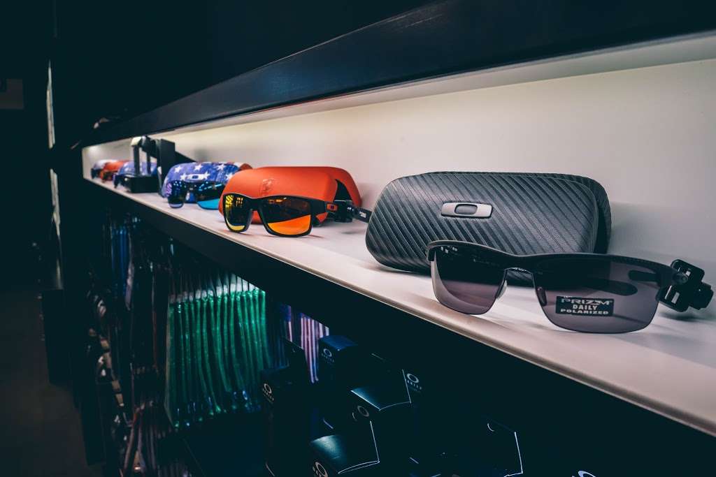 Oakley Store | 800 Boylston St #111, Boston, MA 02199 | Phone: (617) 587-5207