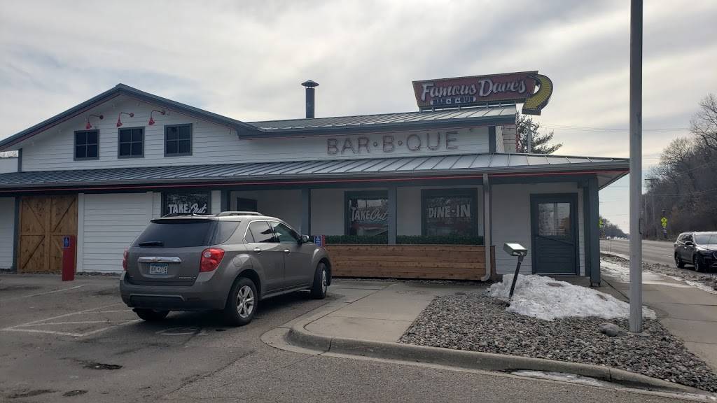 Famous Daves Bar-B-Que | 1930 7th St W, St Paul, MN 55116, USA | Phone: (651) 699-8800