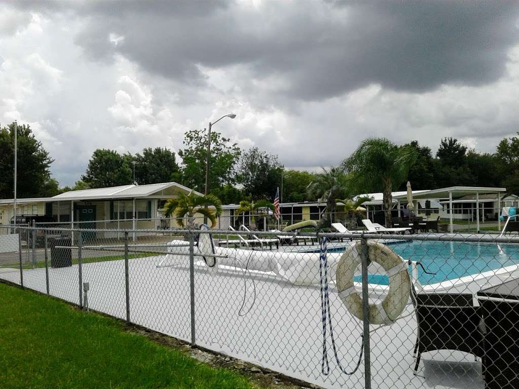 Greenfield Village RV Park | 1015 Dundee Rd, Dundee, FL 33838, USA | Phone: (863) 439-7409