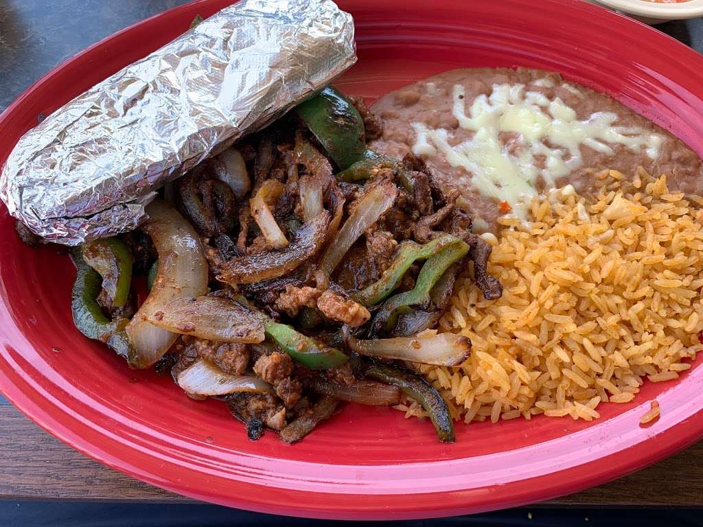 Los Mezquites Mexican Grill | 7913 Village Center N, Sherrills Ford, NC 28673 | Phone: (828) 478-3134