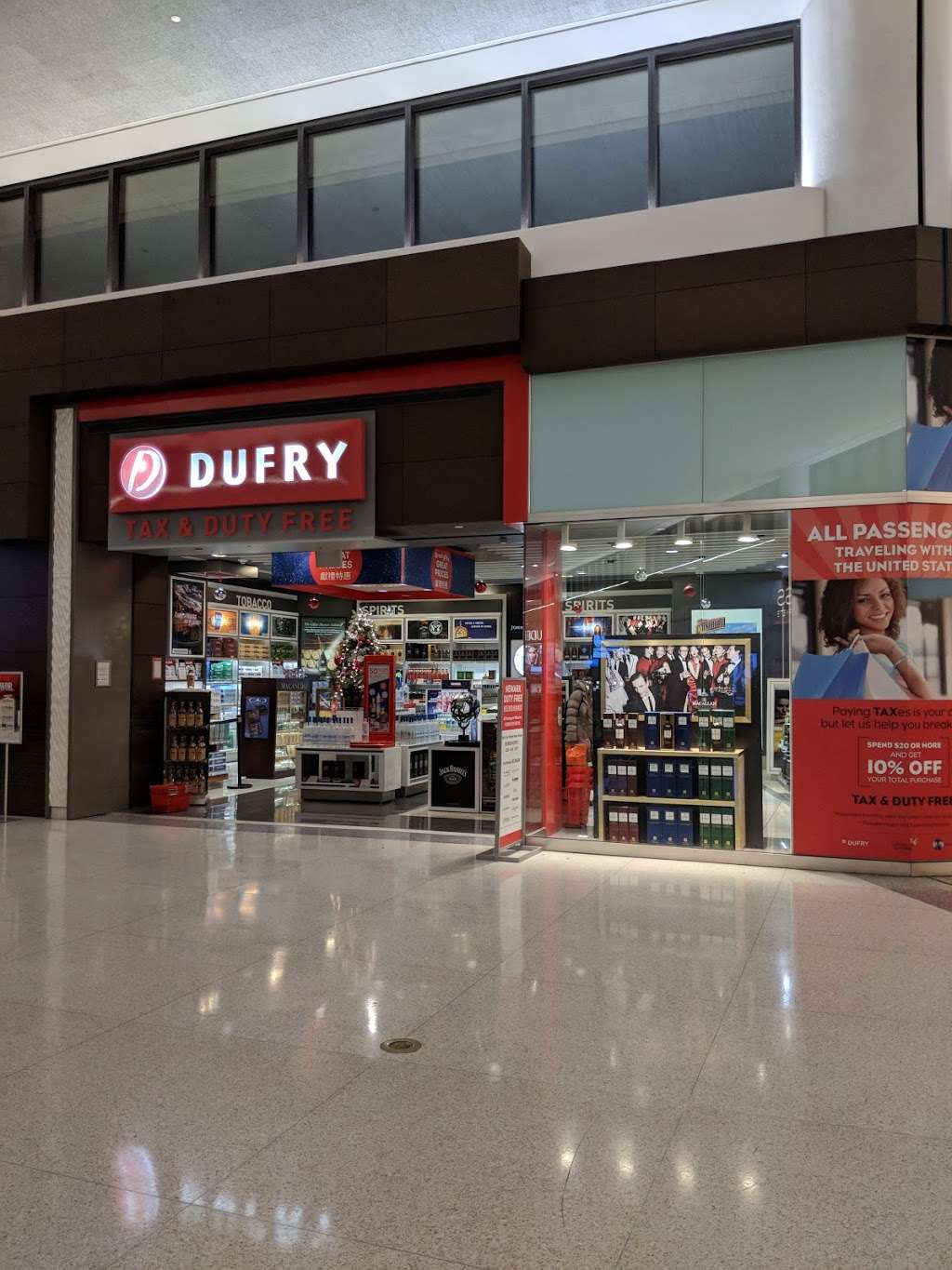 Dufry, Terminal C - store  | Photo 4 of 10 | Address: Newark Liberty International Airport, Newark, NJ 07114, USA