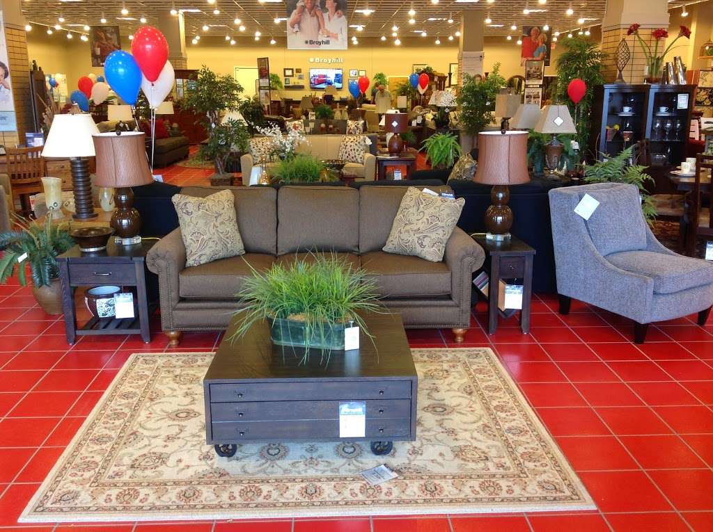 Home Collections Furniture | 23901 E Orchard Rd Suite C, Aurora, CO 80016, USA | Phone: (303) 364-3178