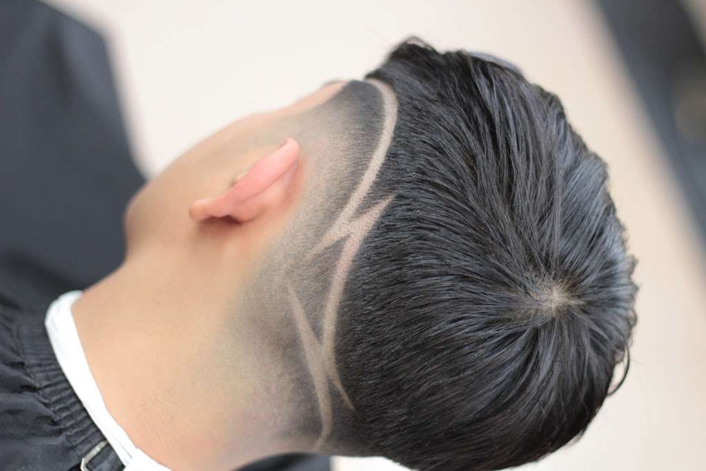 Exclusive Kuts | 430 S Old Baltimore Pike, Newark, DE 19702, USA | Phone: (302) 533-6862
