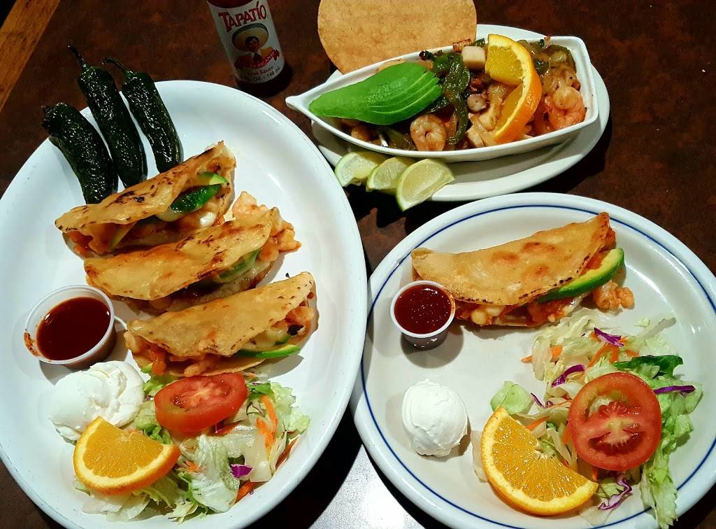 Mariscos Perlas Del Mar Mexican & Seafood Restaurant | 12158 Brookhurst St, Garden Grove, CA 92840, USA | Phone: (714) 530-3555