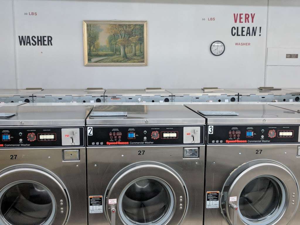 Platte Woods Laundry | 6740 NW Tower Dr, Kansas City, MO 64151, USA | Phone: (816) 587-6695