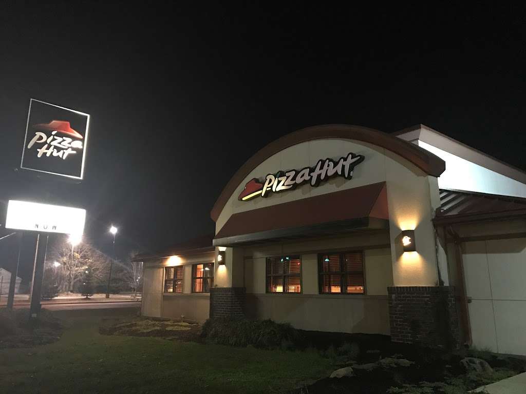 Pizza Hut | 779 N Dupont Hwy, Dover, DE 19901, USA | Phone: (302) 736-0256