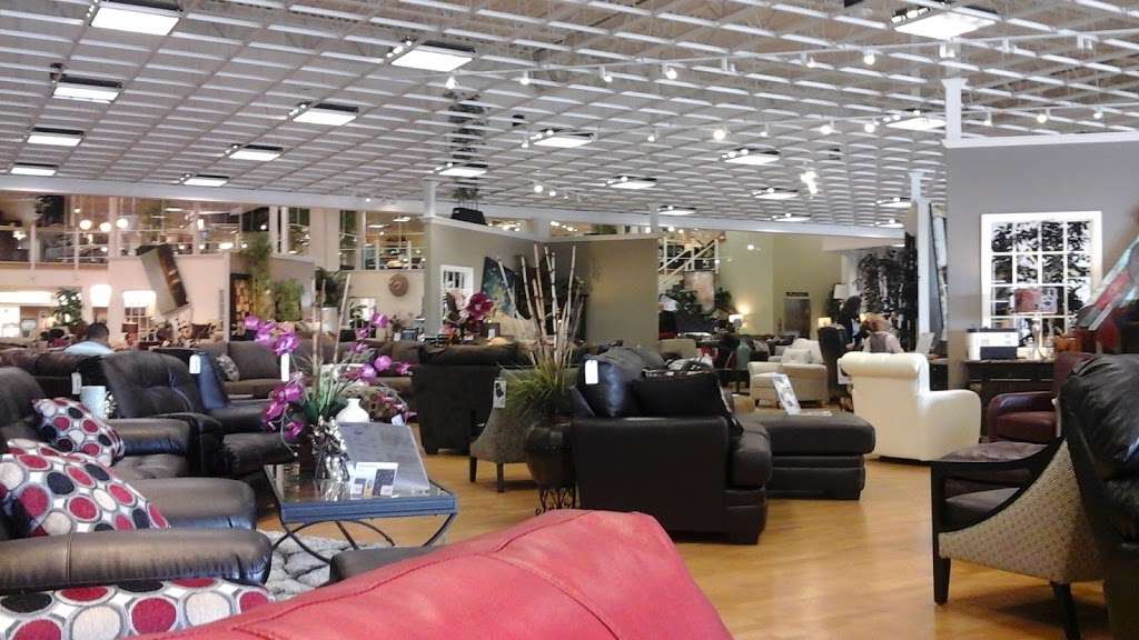 Bob’s Discount Furniture and Mattress Store | 1120 Newport Ave, South Attleboro, MA 02703, USA | Phone: (508) 915-5000
