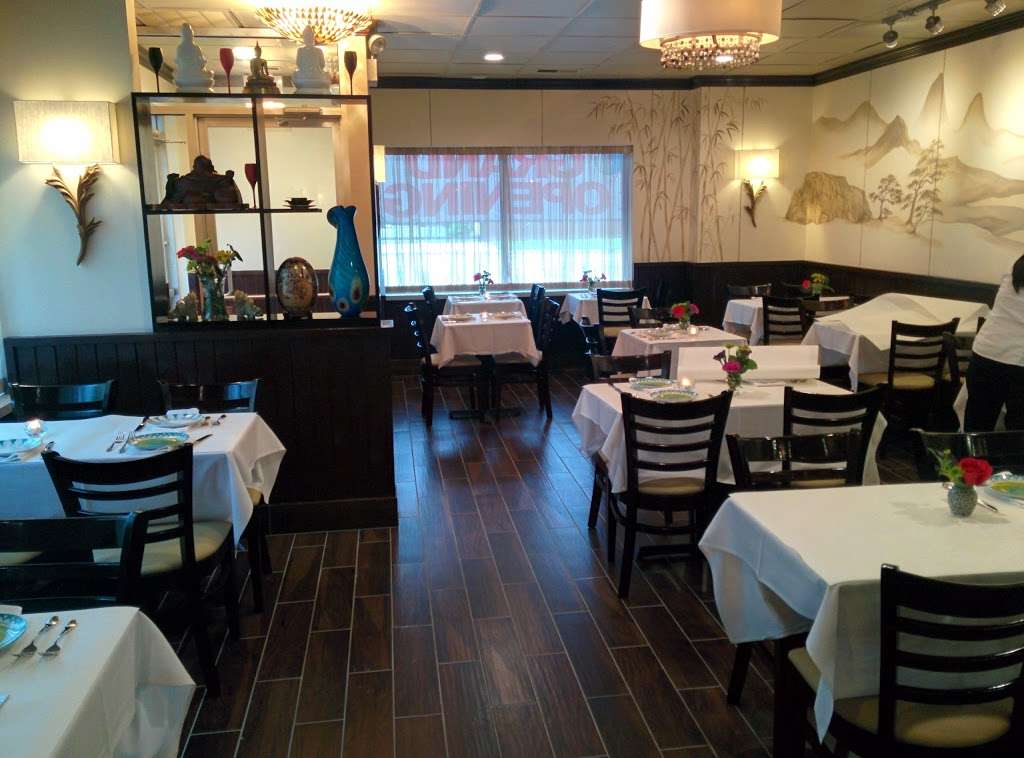 Thithis Restaurant | 9144 S Kedzie Ave, Evergreen Park, IL 60805 | Phone: (708) 634-3925