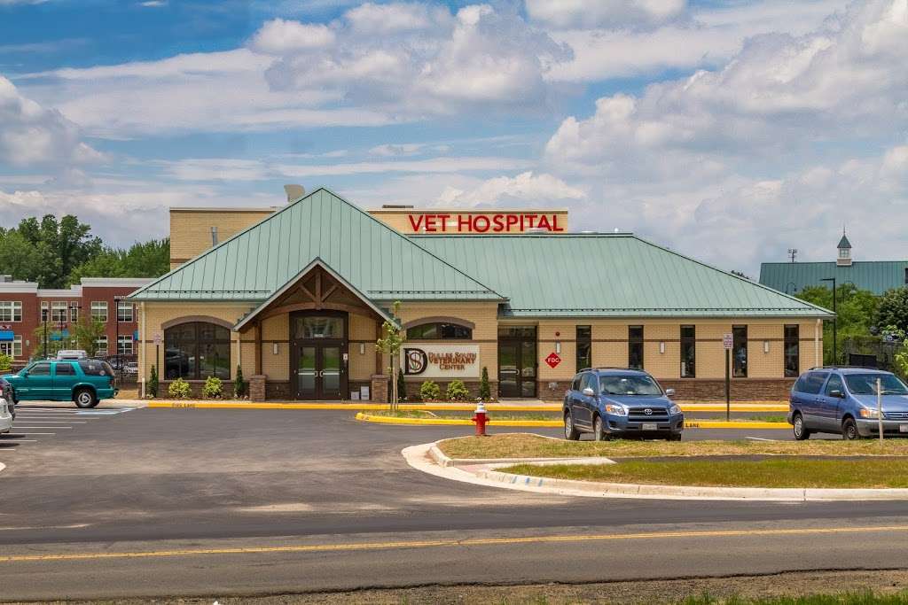 Dulles South Animal Emergency & Referral Hospital | 25067 Elk Lick Rd, South Riding, VA 20152, USA | Phone: (703) 327-0871