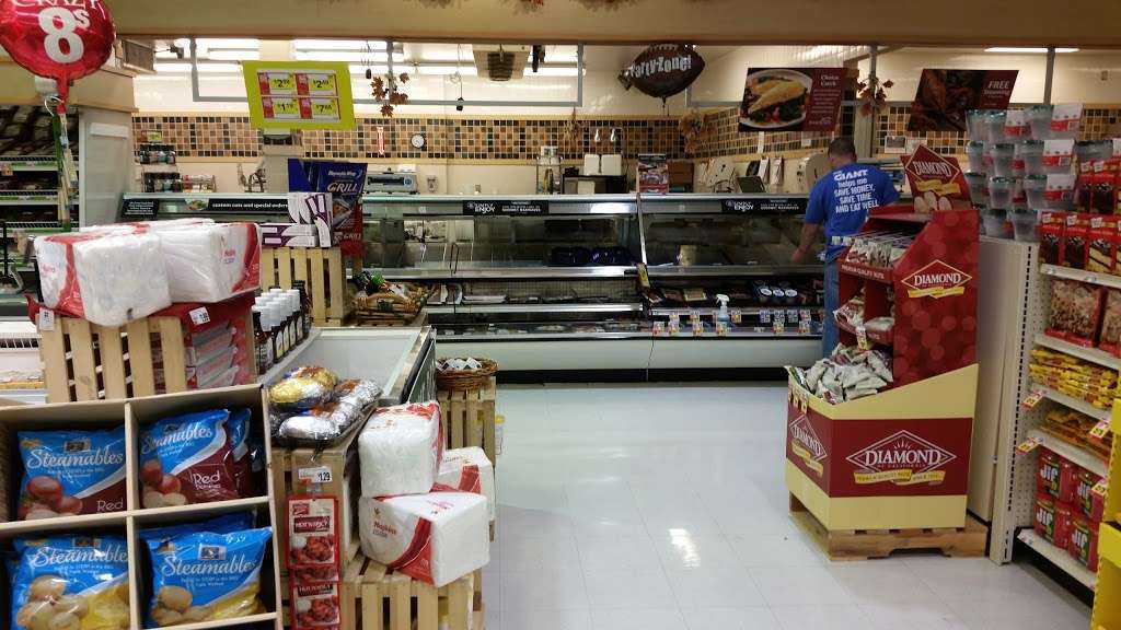 GIANT Food Stores | 837 Male Rd, Wind Gap, PA 18091, USA | Phone: (610) 863-8635
