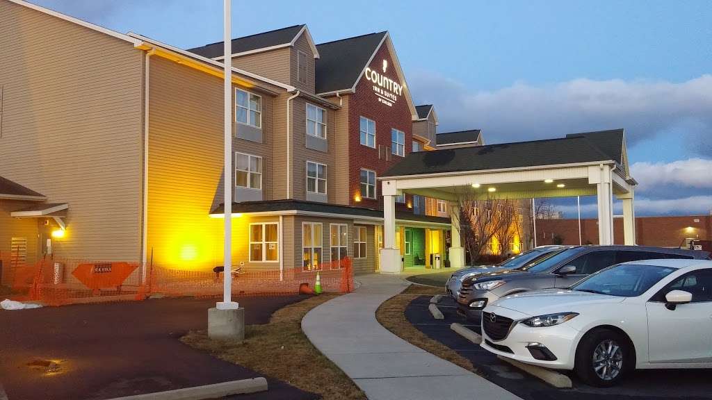 Country Inn & Suites by Radisson, Chambersburg, PA | 399 Beddington Blvd, Chambersburg, PA 17201, USA | Phone: (717) 261-0900