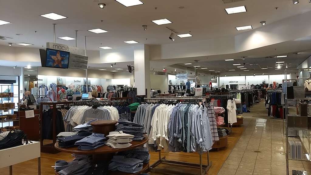 Macys | 220 E Via Rancho Pkwy, Escondido, CA 92025, USA | Phone: (760) 489-2336 Macys | 220 E Via Rancho Pkwy, Escondido, CA 92025, USA | Phone: (760) 489-2336
