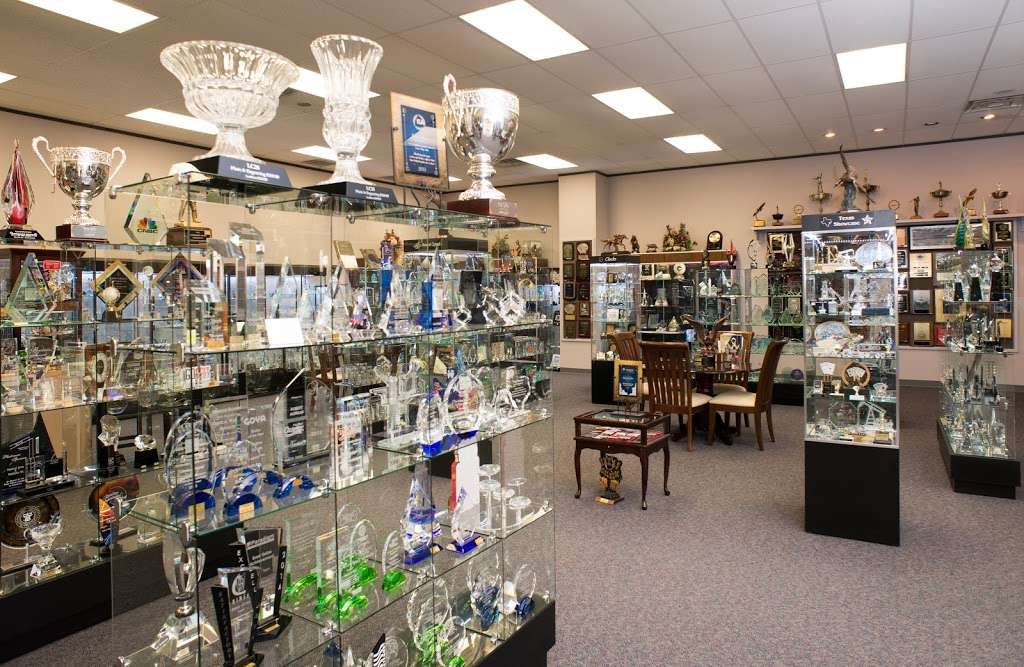 Monarch Trophy & Awards | 8840 North Sam Houston Pkwy W, Houston, TX 77064, USA | Phone: (713) 464-1122