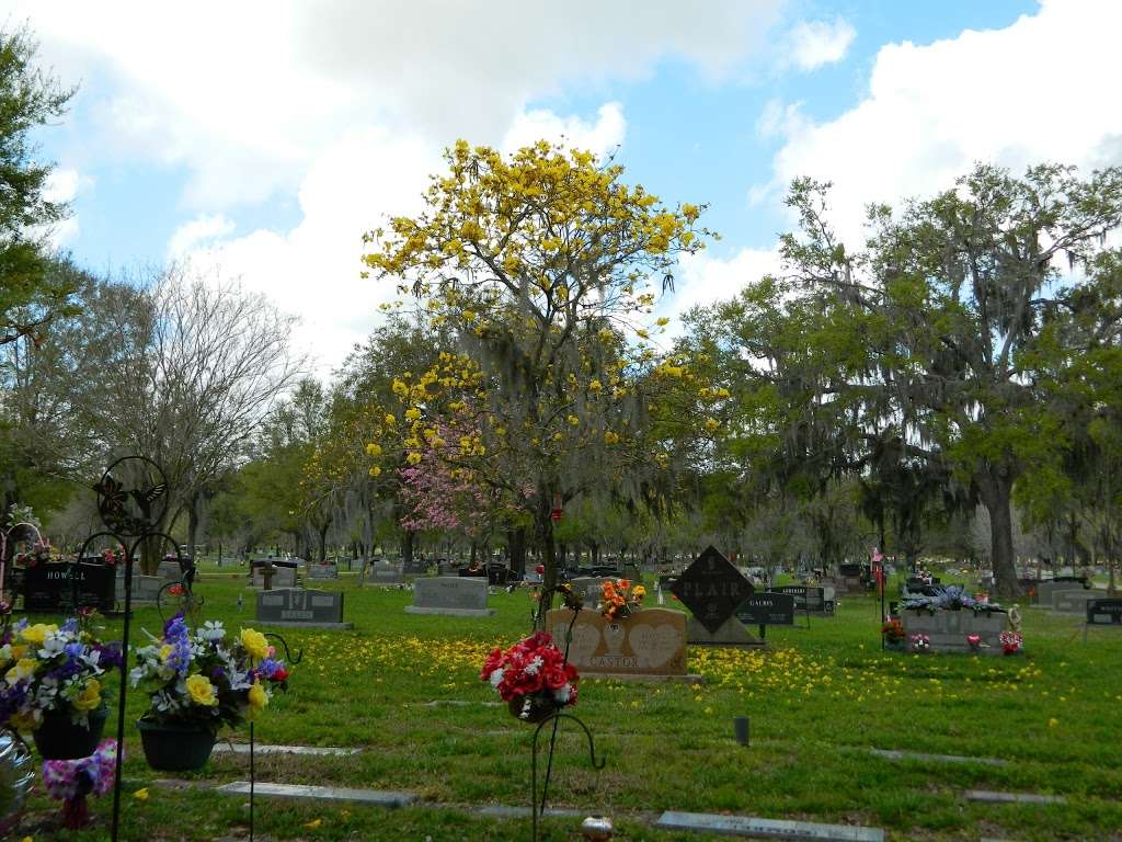 Oak Hill Burial Park | 4620 US Hwy 98 S, Lakeland, FL 33812, USA | Phone: (863) 834-3287