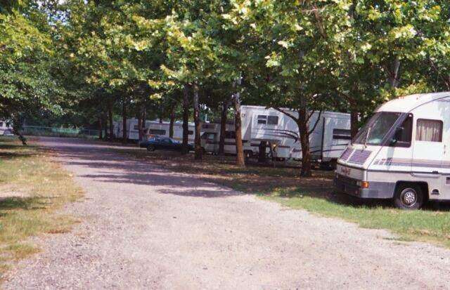 Dallas Hi Ho RV Park | 200 W Bear Creek Rd, Glenn Heights, TX 75154, USA | Phone: (972) 223-4834