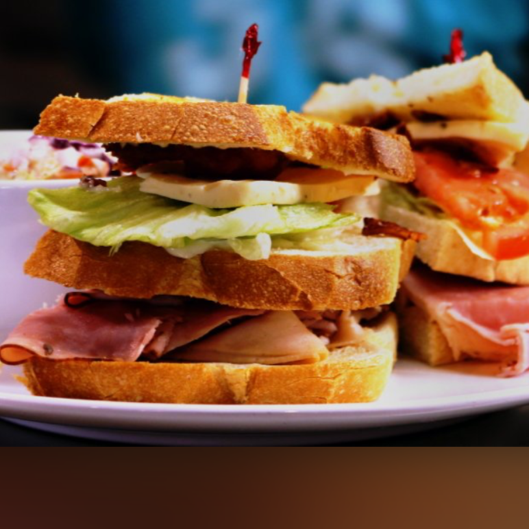 Vinny & Rosies | 603 Main St, Suisun City, CA 94585, USA | Phone: (707) 803-5404