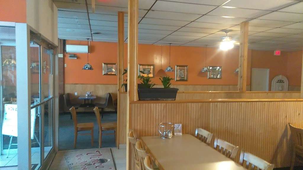 Vinces New York Pizza | 17520 Virginia Ave, Hagerstown, MD 21740, USA | Phone: (301) 582-4400