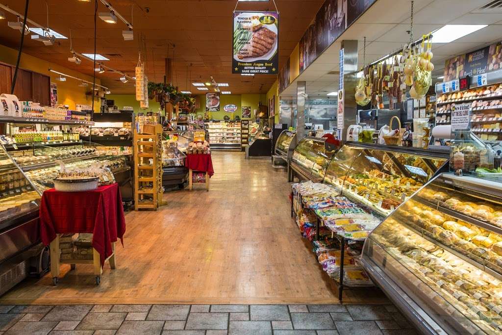 Super Foodtown of Cedar Grove | 597 Pompton Ave, Cedar Grove, NJ 07009, USA | Phone: (973) 595-0655