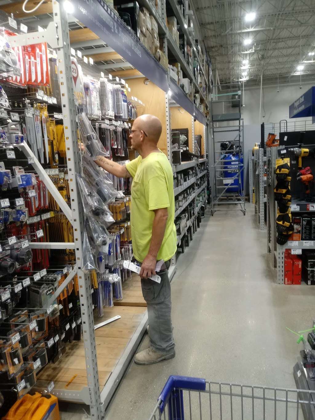 Lowes Home Improvement | 4005 S Lafountain St, Kokomo, IN 46902, USA | Phone: (765) 453-1000