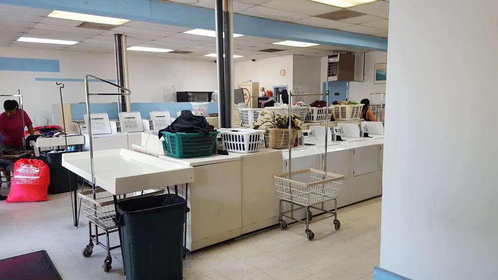 Maytag Equipped Laundromat | 2891 NJ-73, Maple Shade Township, NJ 08052, USA | Phone: (856) 667-1410