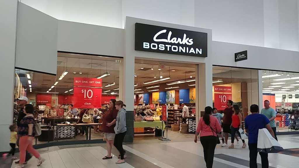 clarks bostonian outlet locations