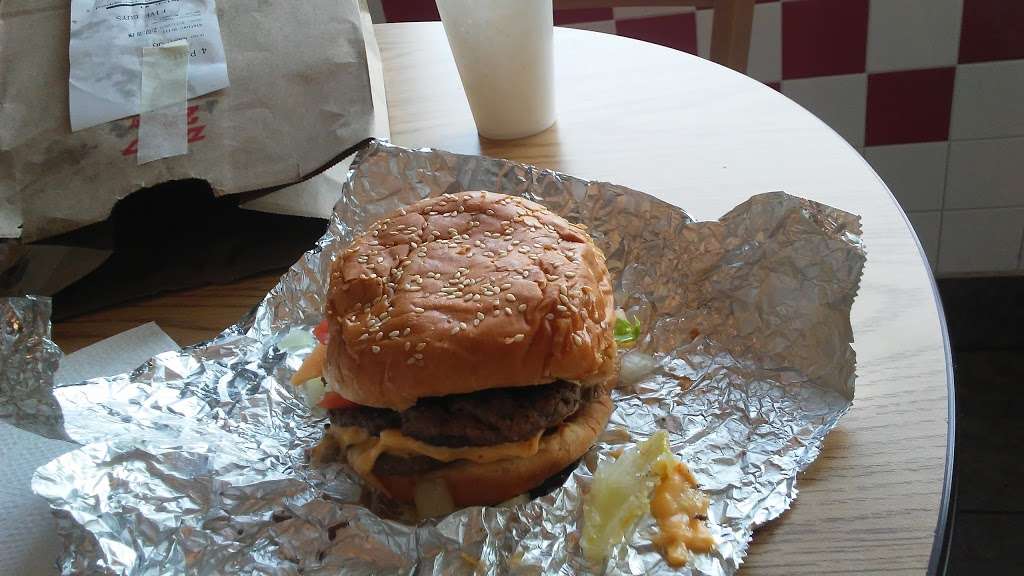 Five Guys | 361 Charles Way, Stroudsburg, PA 18360, USA | Phone: (570) 421-9804