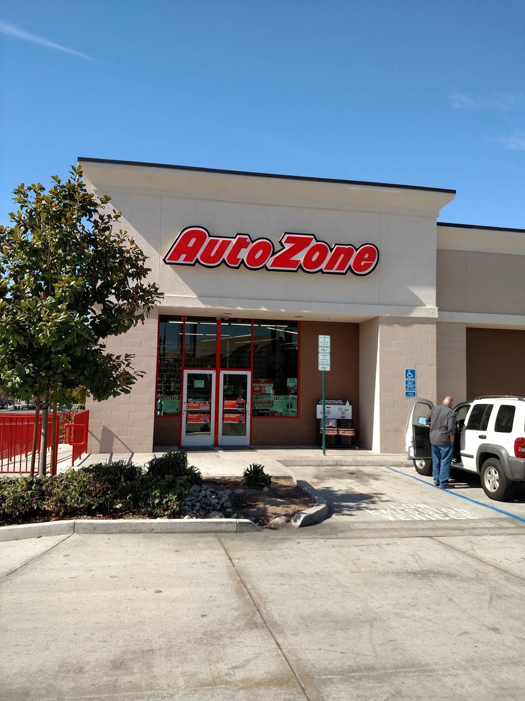 AutoZone Auto Parts | 5090 Federal Blvd, San Diego, CA 92102, USA | Phone: (619) 527-4101