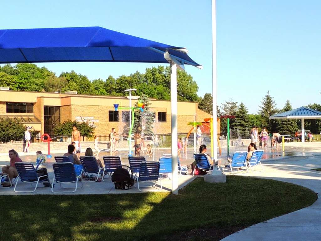 Bensenville Water Park & Splash Pad | 1100 W Wood St, Bensenville, IL 60106, USA | Phone: (630) 766-7946