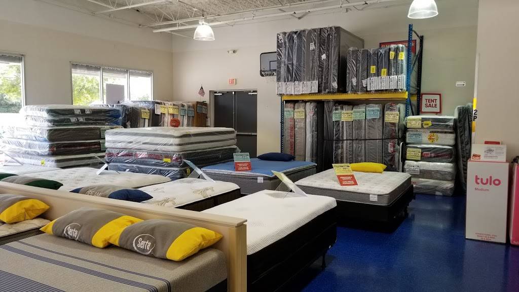 Mattress Firm Clearance | 1505 TX-114, Grapevine, TX 76051, USA | Phone: (817) 310-0808