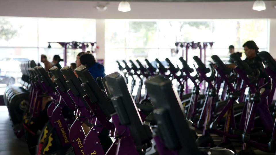 Planet Fitness | 585 S Riverside Ave, Rialto, CA 92376, USA | Phone: (909) 820-9417