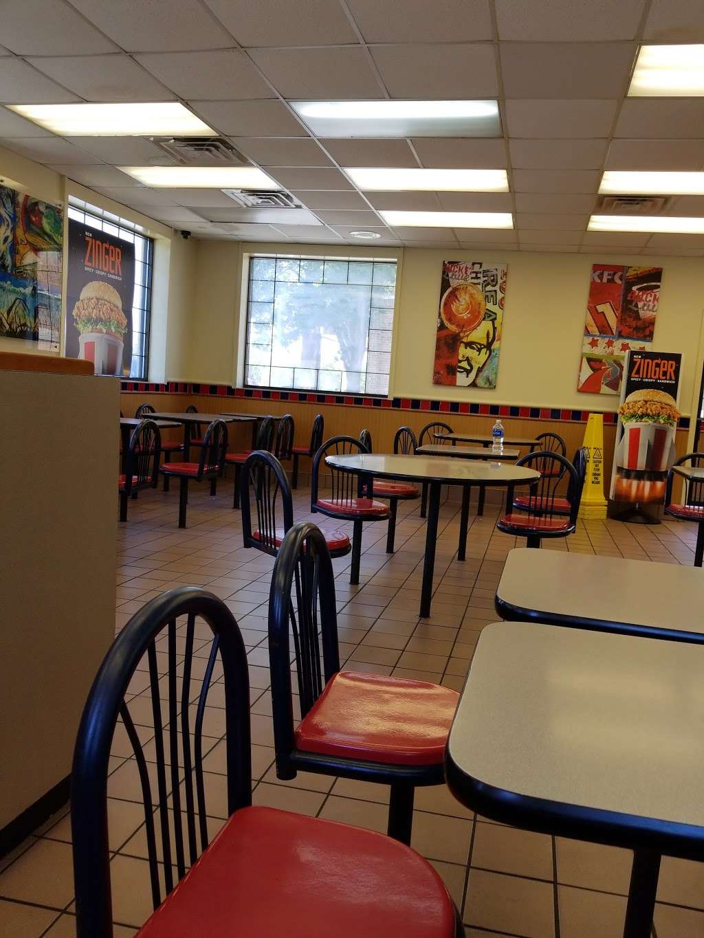 KFC | 9598 Livingston Rd, Fort Washington, MD 20744, USA | Phone: (301) 248-2778