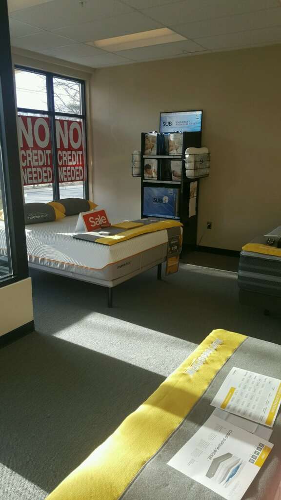 Mattress Firm West Haverstraw | 36 US-9W Ste 5, West Haverstraw, NY 10993, USA | Phone: (845) 271-3231