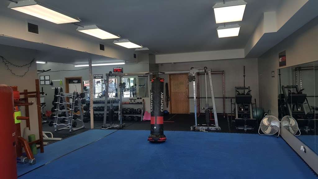 Galloping Ghost Gym and Martial Arts | 9201 Ogden Ave, Brookfield, IL 60513, USA | Phone: (708) 255-5070