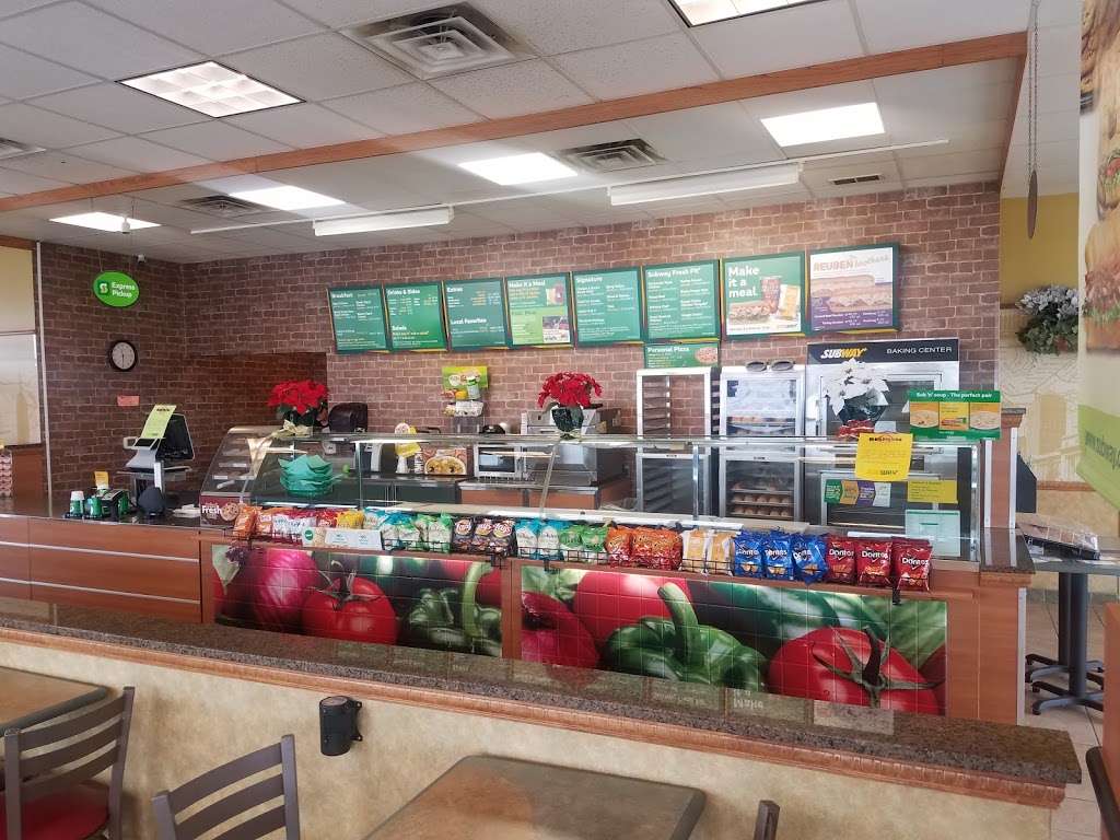 Subway | 734 S Sylvania Ave, Sturtevant, WI 53177, USA | Phone: (262) 886-4690