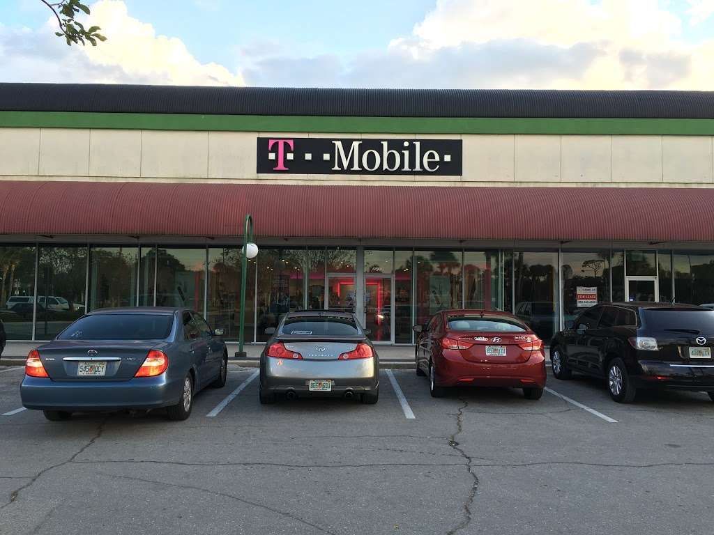 T-Mobile | 4636 E Colonial Dr, Orlando, FL 32803, USA | Phone: (407) 893-7700