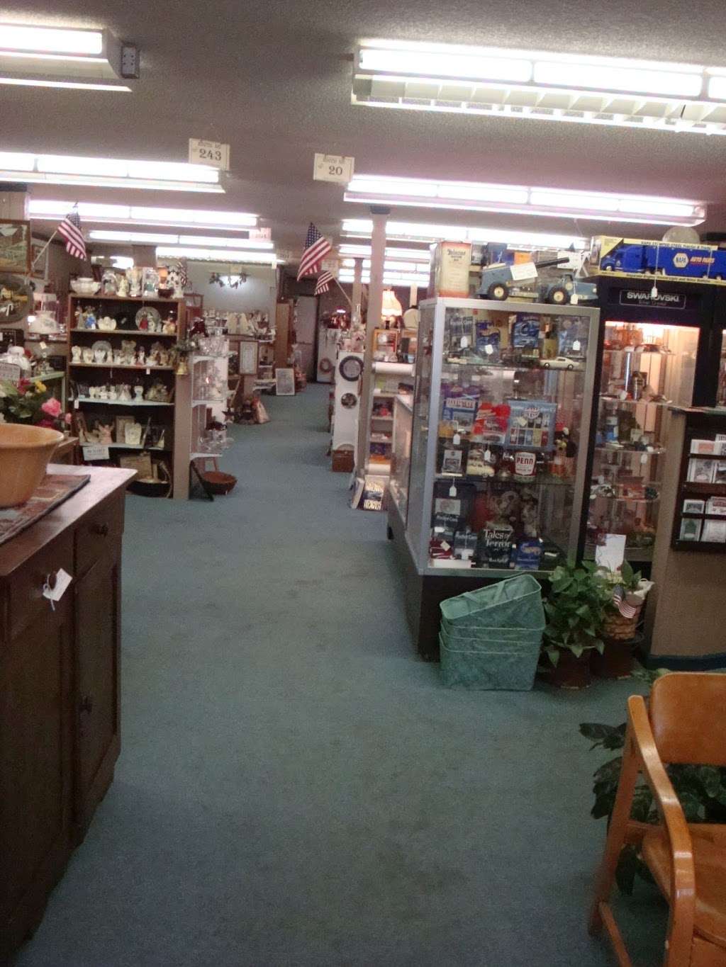 Bates City Antiques | 200 Clinton Ave, Bates City, MO 64011, USA | Phone: (816) 690-8505