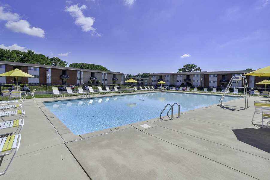 Seneca Bay Apartment Homes | 3736 White Pine Rd, Middle River, MD 21220, USA | Phone: (410) 384-6007