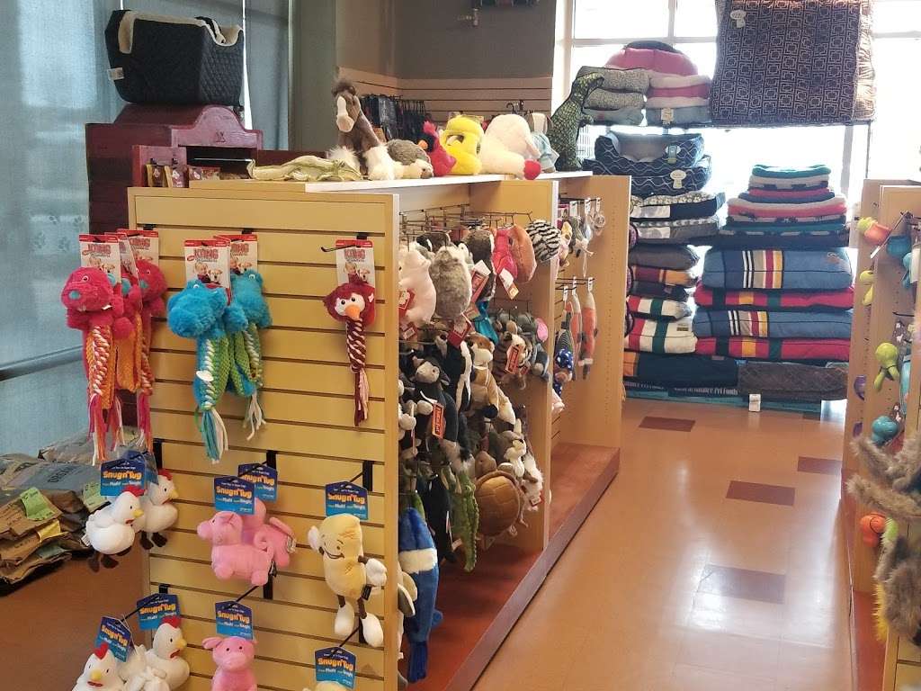 Muttz, A Bentleys Pet Stuff Company | 3800 W 144th Ave, Broomfield, CO 80023 | Phone: (303) 466-1180